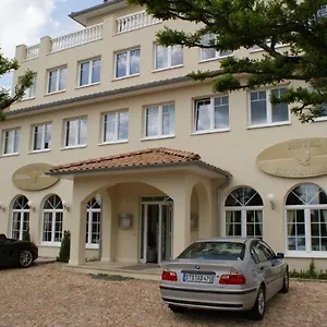 4* Hotell Helena