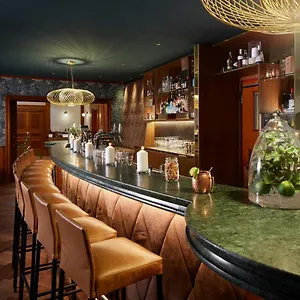 Hotel Hyperion